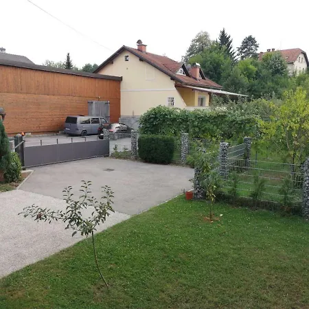 Apartamento Spacious Apartment With Garden And Free Parking Liubliana