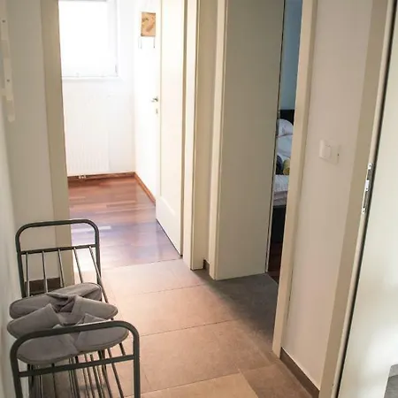 Spacious Apartment With Garden And Free Parking * Liubliana